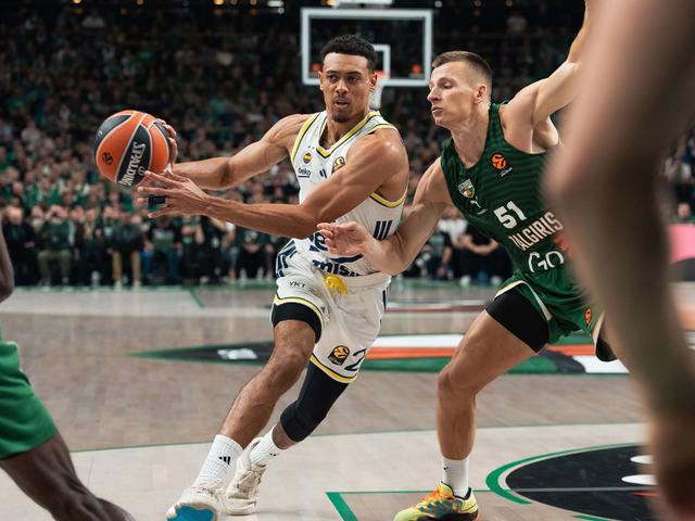 Fenerbahçe Zalgiris deplasmanında kayıp! 