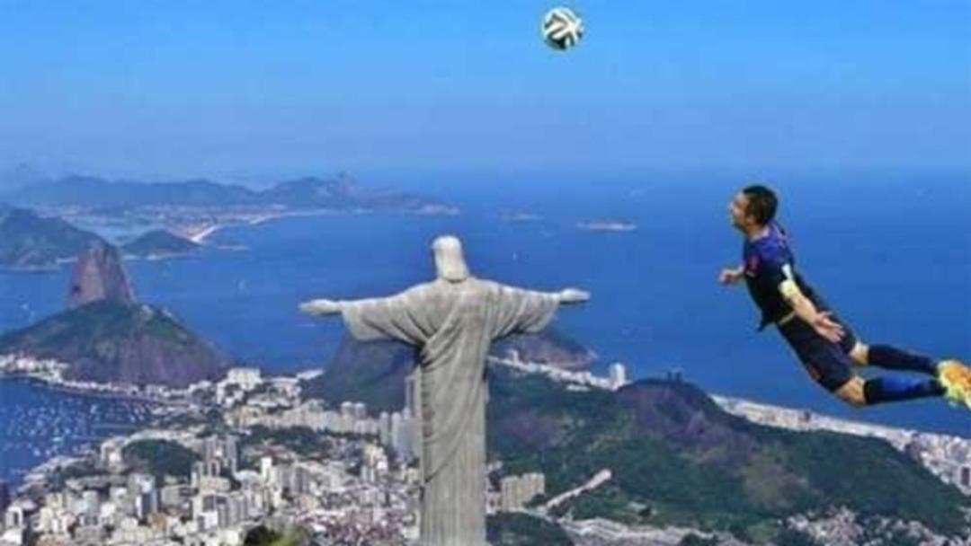 Van Persie u&ccedil;tu