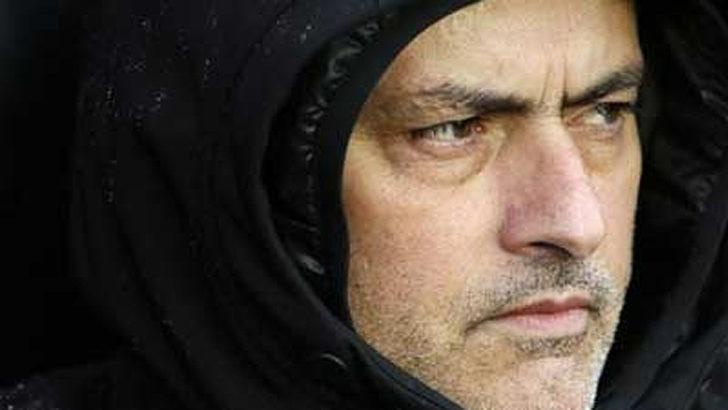 Mourinho 3 ismin biletini kesti G1
