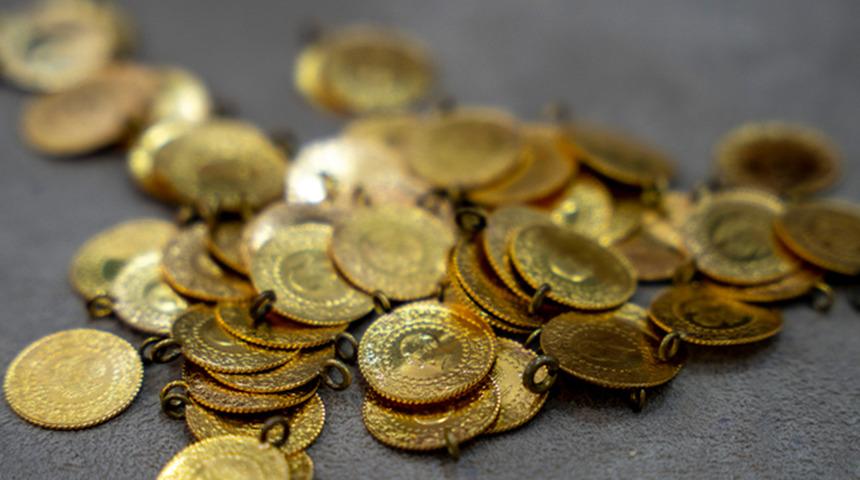 Barış geldi ama altın yükseliyor! Yüzde 10 değer kazandı, dev bankadan yeni tahmin geldi
