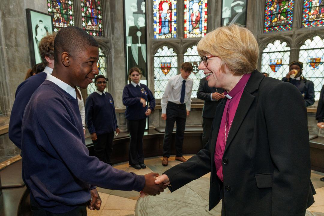 İngiltere Kilisesi&rsquo;nde tarihi atama! İlk kez getirildi 4