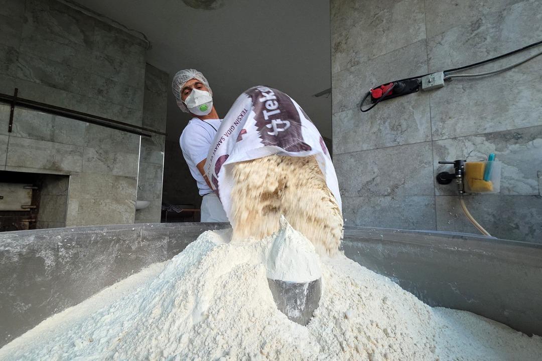 Şöhreti sınırları aştı! Kiloyla satılıyor, 8 saatte hazırlanıyor, 7 günde tüketiliyor:  Diyetisyen gibi ekmek  1
