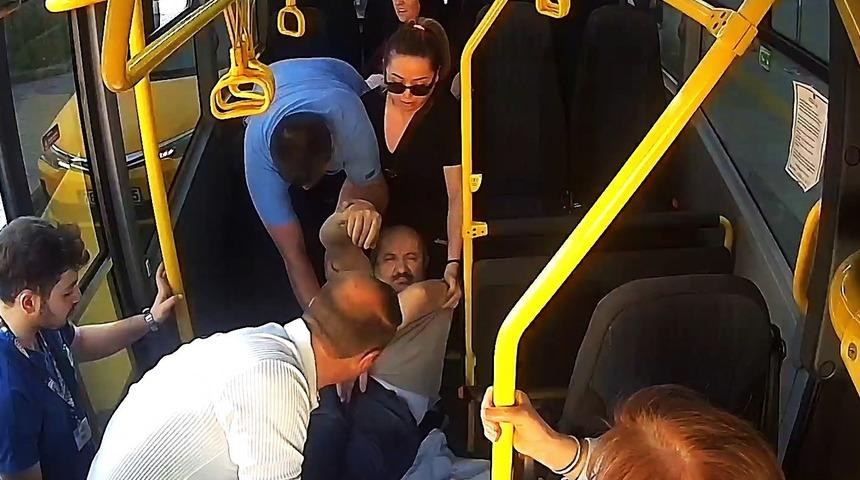 Karabük'te minibüs yolcusu rahatsızlandı