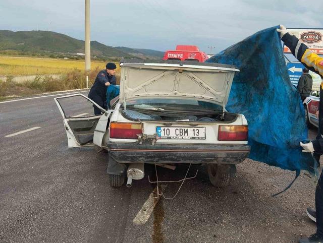 Gönen’de öğrenci servisi ile otomobil çarpıştı: 2 ölü, 7 öğrenci yaralı 2