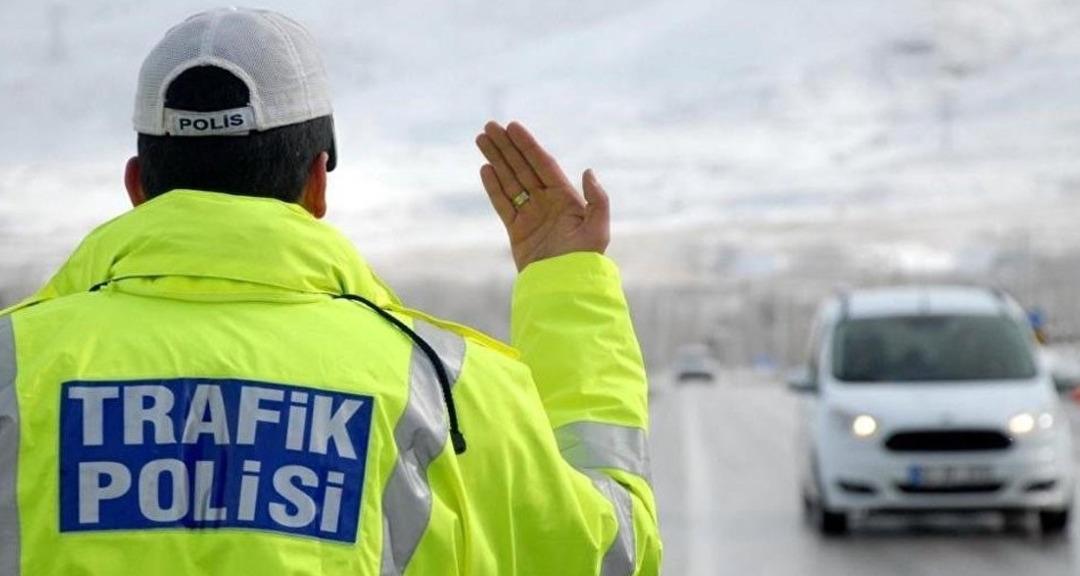 Trafik cezalarında tarihi artış yolda: Ölümle yarışana hapis, en tehlikeli ihlallere rekor fiyat etiketi! 2