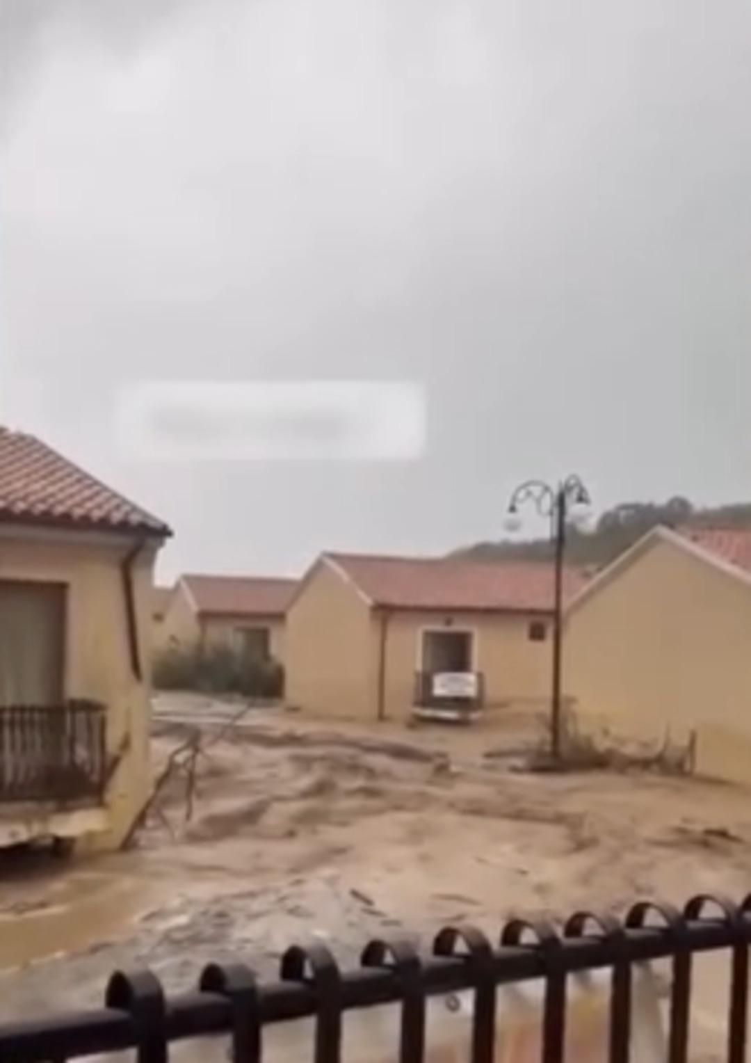 Türkler akın ediyordu, o belde sular altında kaldı!  2