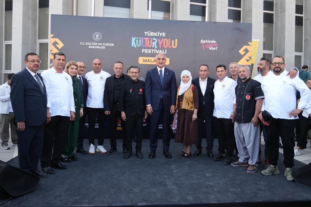 Kültür ve Turizm Bakanı Mehmet Nuri Ersoy: "Hangi bebek hangi çocuk hangi masum insan böyle bir acıyı hak eder" 1