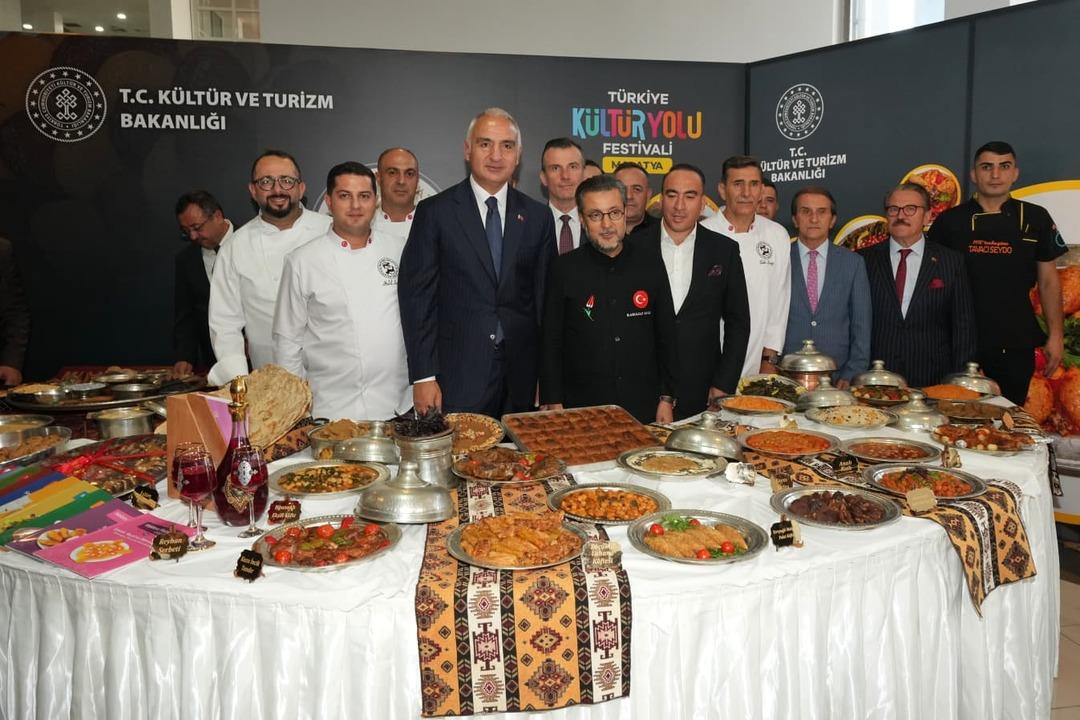 Kültür ve Turizm Bakanı Mehmet Nuri Ersoy: "Hangi bebek hangi çocuk hangi masum insan böyle bir acıyı hak eder" 4