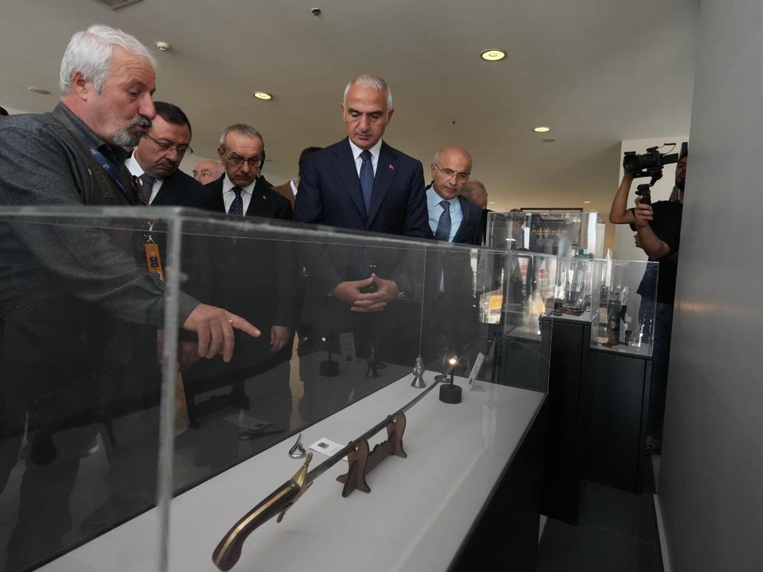 Kültür ve Turizm Bakanı Mehmet Nuri Ersoy: "Hangi bebek hangi çocuk hangi masum insan böyle bir acıyı hak eder" 7