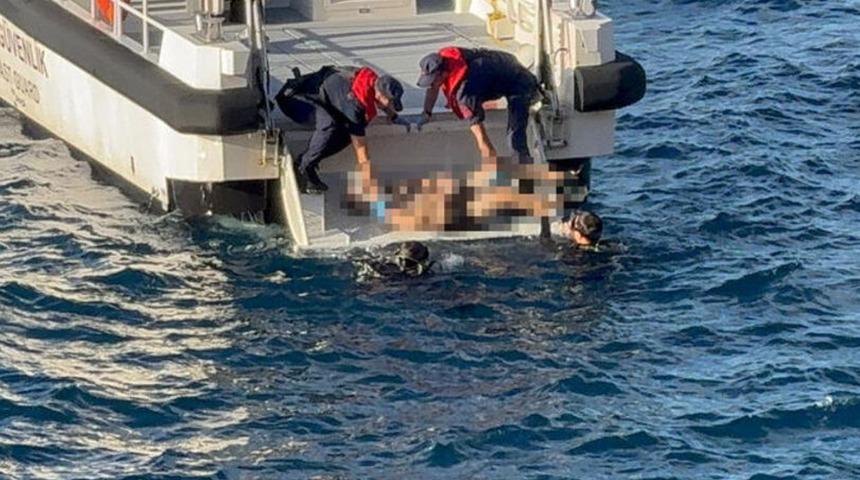 Antalya'da denizde yüzünde dalış maskesi olan erkek cesedi bulundu