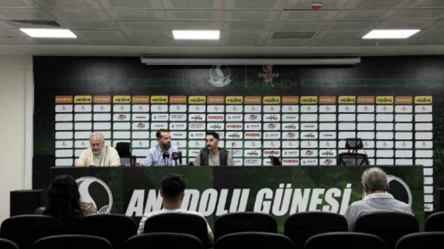 Sakaryaspor’da kongre ertelendi