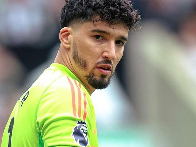 Manchester United kalecisi Altay, Sunderland maçına odaklandı