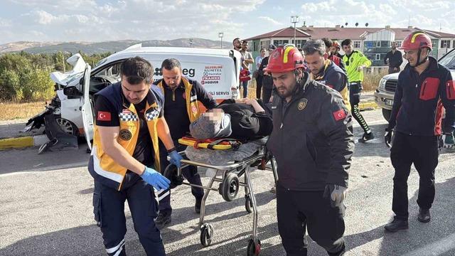 Sivas’ta feci kaza: 1 ölü, 2’si çocuk 4 yaralı 1