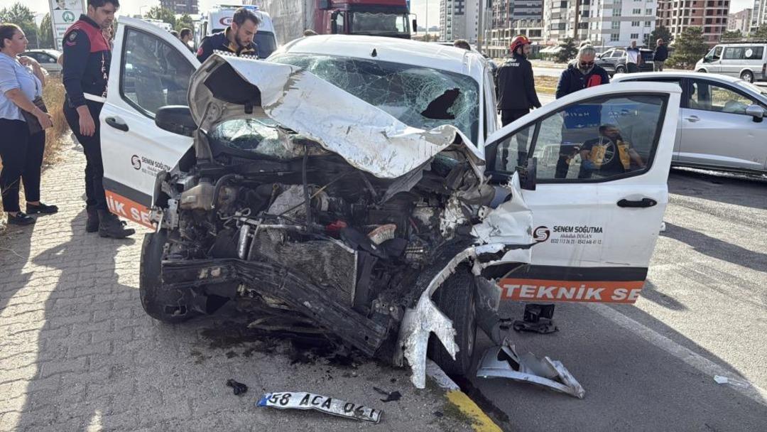 Sivas ta feci kaza: 1 ölü, 2 si çocuk 4 yaralı 2