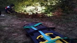 Ot biçen baba- oğul uçuruma düştü; polis memuru oğul öldü, baba yaralandı