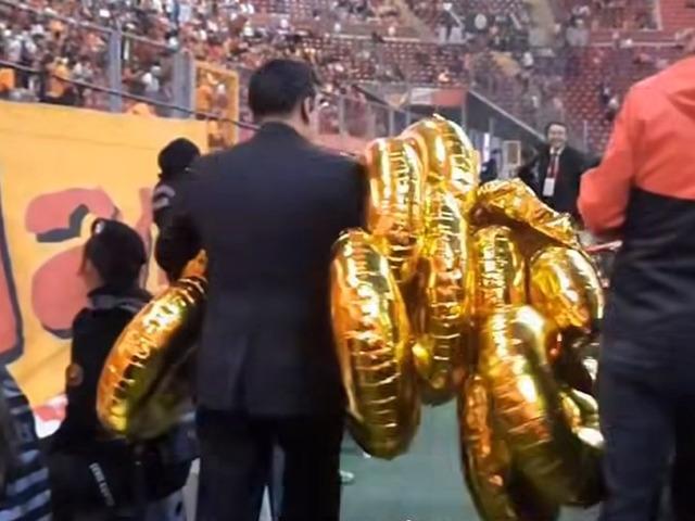 Güvenlik güçleri harekete geçti! Derbi öncesi Galatasaray taraftarından toplandı