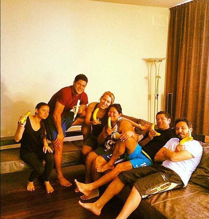 Dany Alves'e destek yağıyor G3