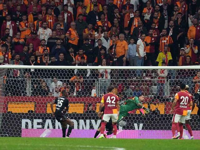 Rams Park'da dev derbi eşitlikle sona erdi! Sergen Yalçınlı Beşiktaş Galatasaray'ın galibiyet serisine dur dedi...