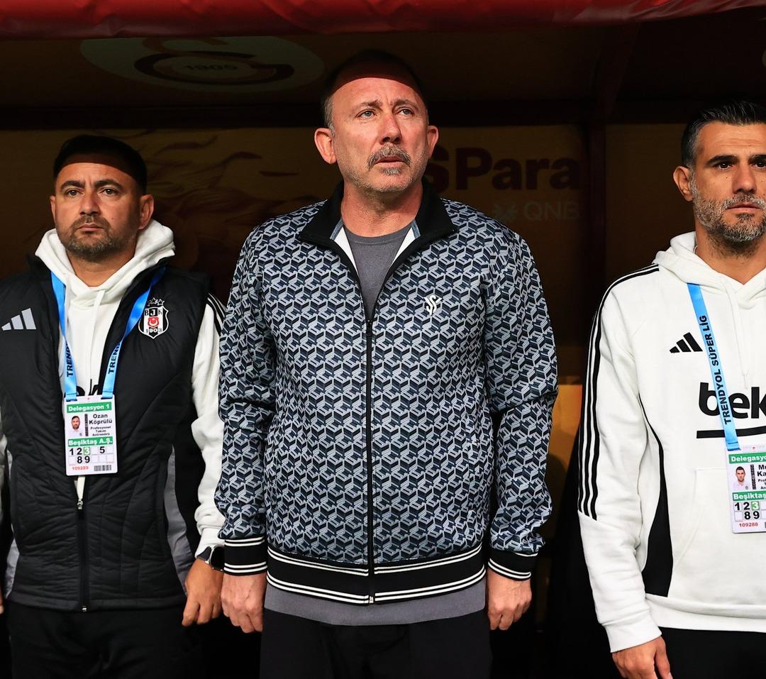 Beşiktaş teknik direktörü Sergen Yalçın dan Galatasaray taraftarına teşekkür! Çok sağ olsunlar, var olsunlar... 3