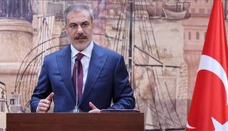 "Savaşın m&uuml;sebbibi İsrail'dir" dedi, İran'ı o konuda kınadı