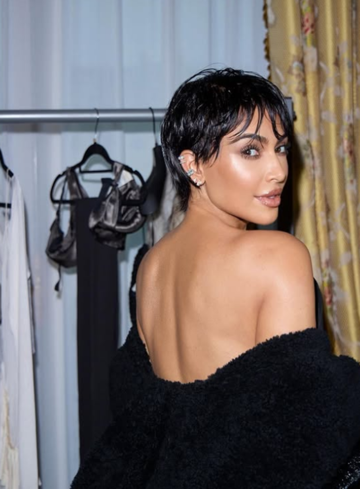 Kim Kardashian yeni imajıyla annesi Kris Jenner’a benzetildi!  G5
