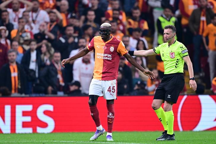 Galatasaray-Beşiktaş maçı sonrası eski hakem ve yorumcu Deniz Çoban'dan olay yaratan iddia: Yasin Kol çok büyük bir hata yaptı, derbi tekrar edilebilir G1