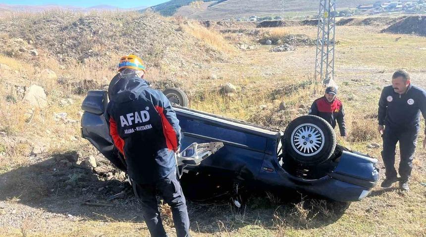 Ardahan’da devrilen otomobildeki 4 kişi yaralandı