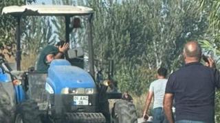 Traktöre arkadan çarpan motosiklet sürücüsü hayatını kaybetti