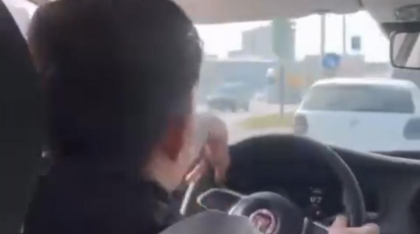 Bursa'da trafikte tehlikeli 'makas': Direksiyon tutuşu pes dedirtti