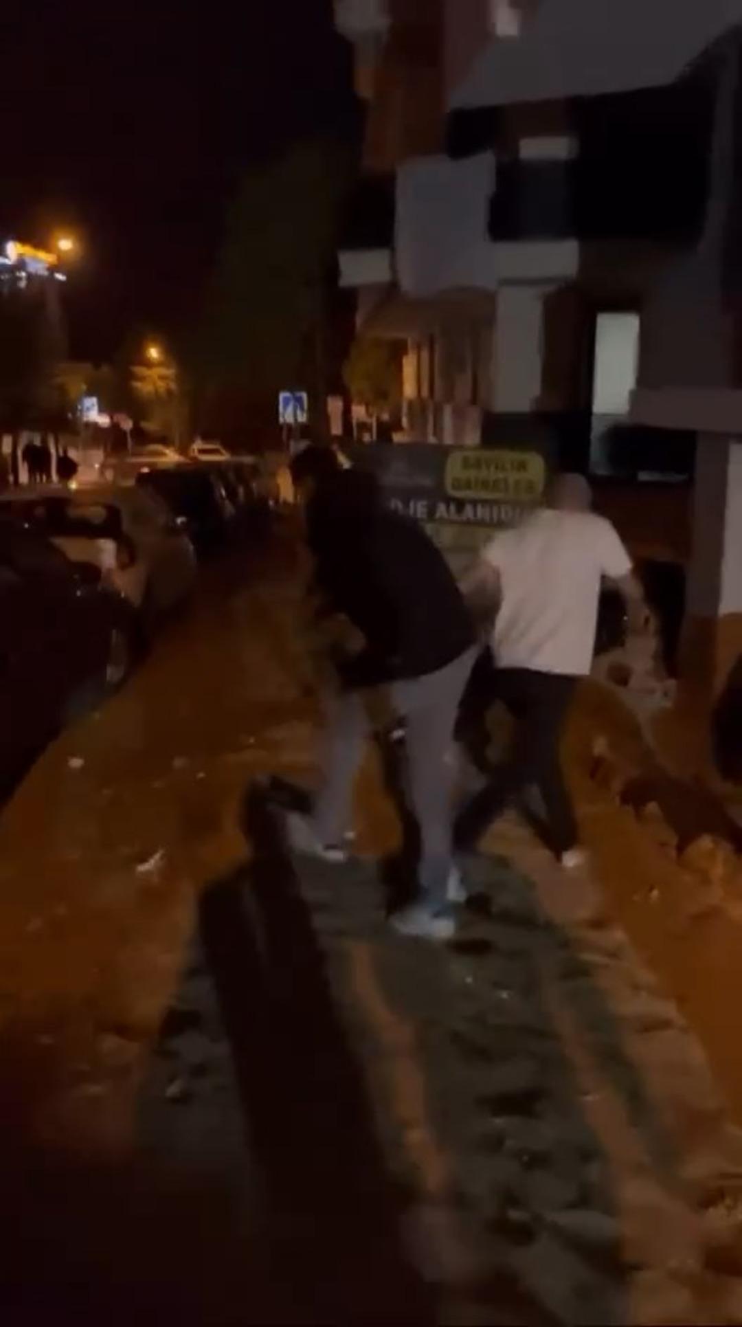 Avcılar da hareketli saatler! Kadını darbetti: Çevredekiler müdahale edince... 3