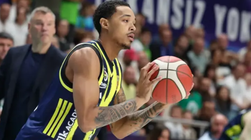 Fenerbahçe Beko'da Brandon Boston'ın "sol ayak bileğinde 1. derece yaralanma" tespit edildi