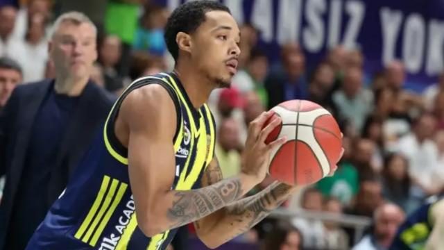 Fenerbahçe Beko'da Brandon Boston'ın sol ayak bileğinde 1. derece yaralanma tespit edildi