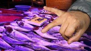 İade etmek istediği balıklarla dövdüler! Parmağını kaybetti