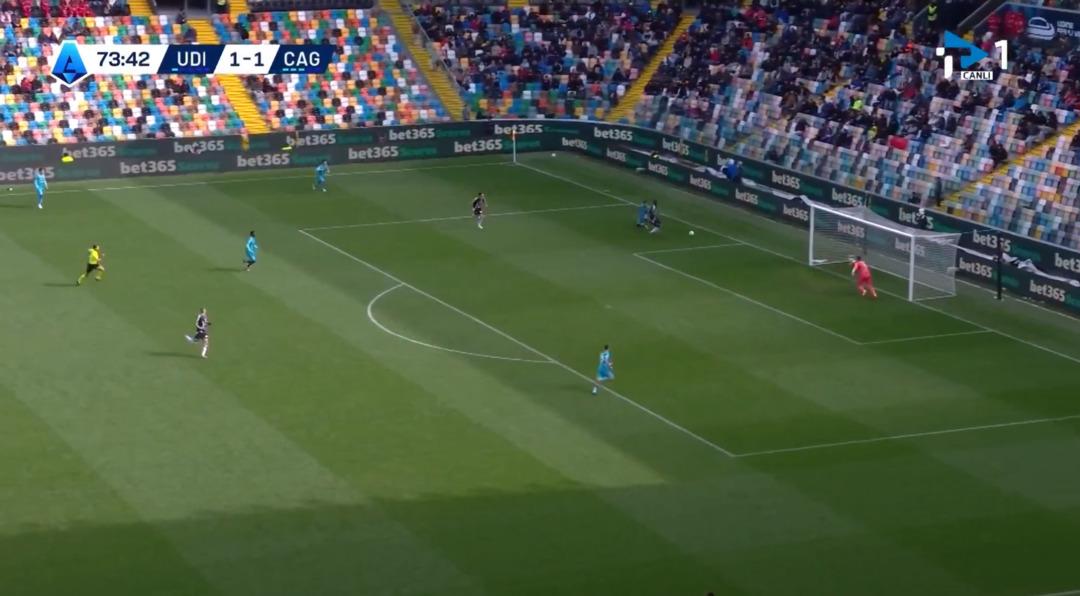 Galatasaray dan kiralık olarak Udinese ye gelen Zaniolo saç baş yoldurttu! Semih Kılıçsoy un takımı Cagliari ye öyle bir gol kaçırdı ki... 1