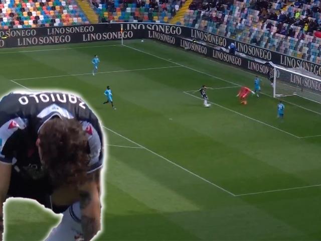 Galatasaray'dan kiralık olarak Udinese'ye gelen Zaniolo saç baş yoldurttu! Semih Kılıçsoy'un takımı Cagliari'ye öyle bir gol kaçırdı ki...