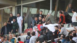 Trendyol 1.Lig'de Sivasspor ile Serik Spor karşılaştı! Maçın son dakikalarında ortalık fena karıştı! Sivasspor Başkanı taraftarla tartıştı...