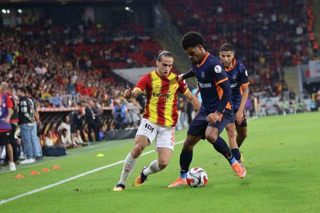 Süper Lig in 8.haftasında Göztepe Başakşehir i de yenerek namağlup serisini devam ettirdi! 1
