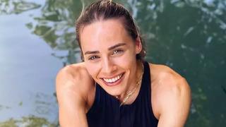 Survivor Damla Can sevgilisiyle umreye gitti! Başörtülü pozuna beğeni yağdı