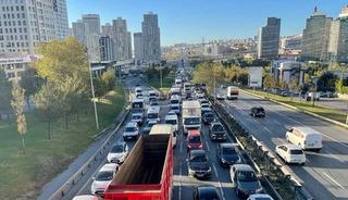 İstanbul'da trafik yoğunluğu! Durma noktasına geldi