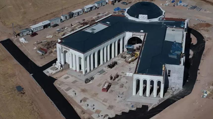 Arsasını MHP lideri Bahçeli hibe etmişti! Dünyanın en büyüğü olacak... Hacıbektaş'taki cemevi 11 Ekim'de açılacak