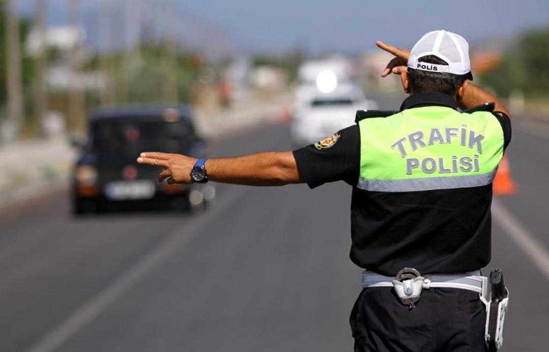Trafik cezaları Meclis e geliyor! Para cezası, ehliyete el koyma, hapis... Sürücüler dikkat: Yepyeni bir dönem başlıyor 4