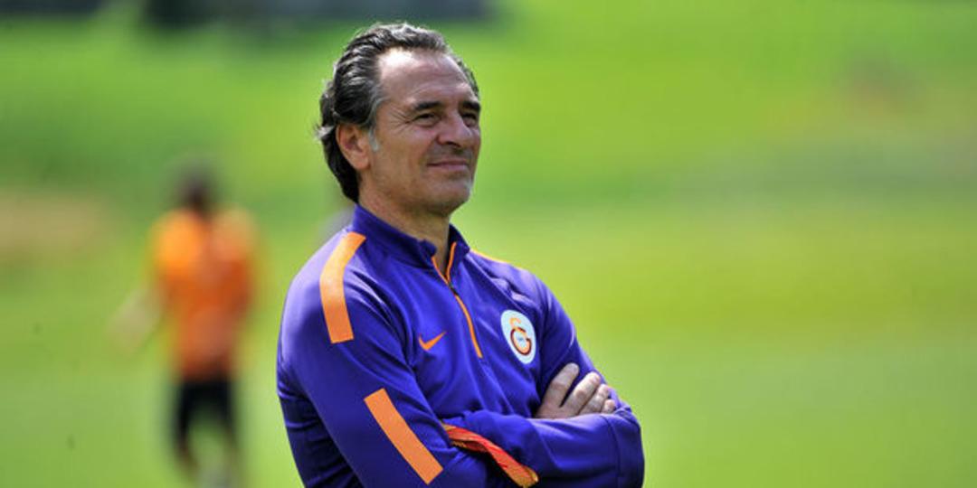 Prandelli 8 futbolcunun biletini kesti