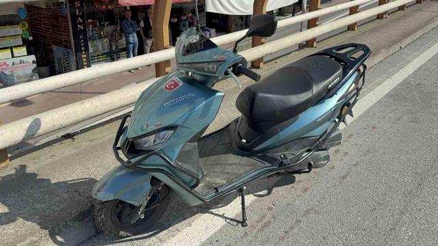 Samsun’da motosiklet devrildi: 2 yaralı 1