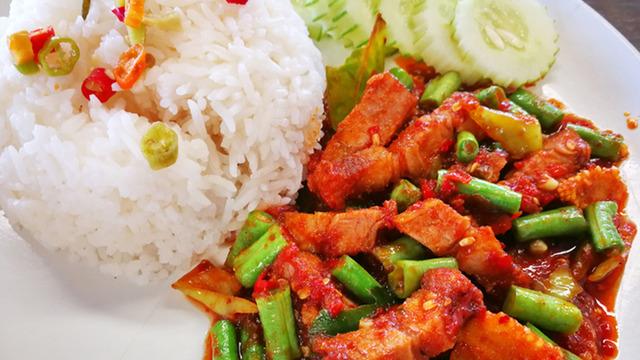 Acılı dana sote tarifi! Dünyadan acılı yemekler: Tayland mutfağından Nua pad prik nasıl yapılır, püf noktası nedir? Tayland usulü acılı dana sote tarifi…