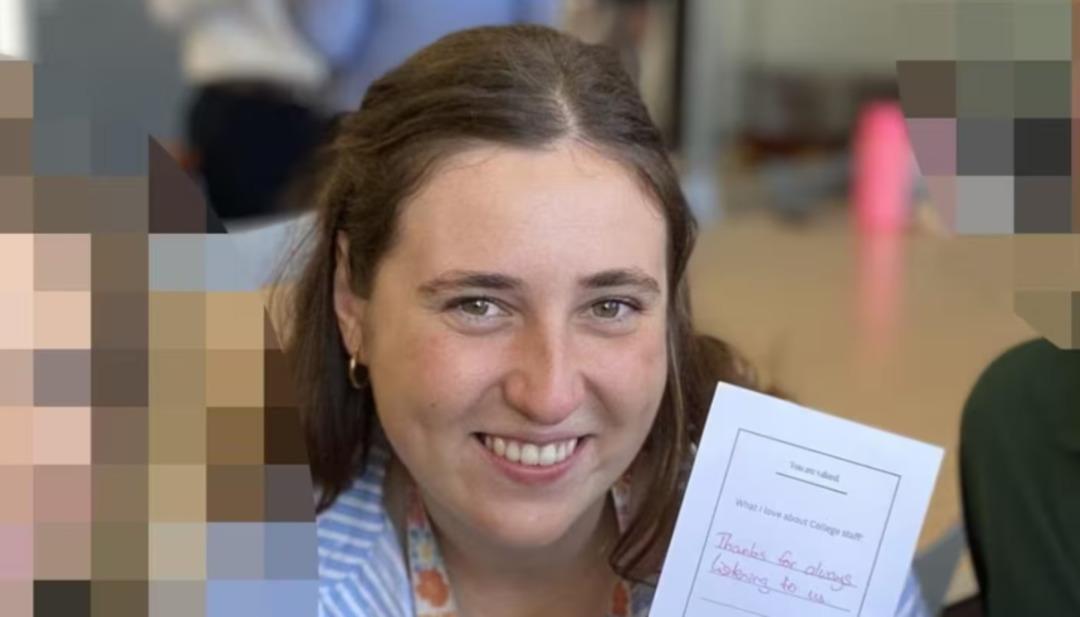 O ülke bu skandalı konuşuyor: Erkek öğrencilere cinsel tacizde bulunmuş! Yemek masasında babası fark edince... 1