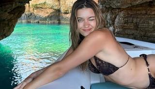 Annesini paylaştı! G&ouml;renler "G&uuml;zellik genetikmiş" dedi