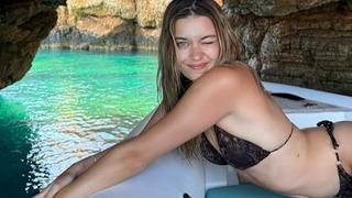 Ekrana dönmek için gün sayıyor! Afra Saraçoğlu son pozlarıyla sosyal medyayı salladı