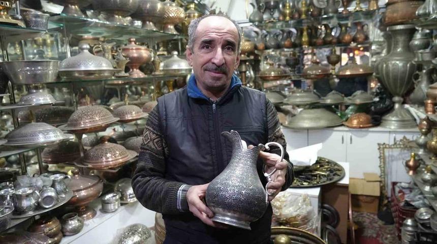 45 yıldır teknoloji kullanmadan eliyle yapıyor! Değeri 100 Bin TL...