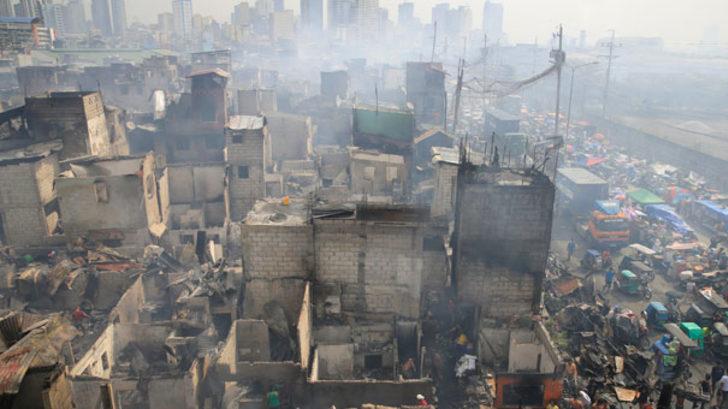 Filipinler'de yangın! 15 bin vatandaş evsiz kaldı G1