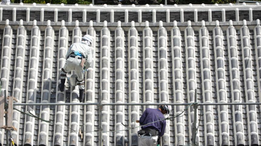 Tüm şehir çatıları aynı renge boyayacak! Nedeni bakın ne...